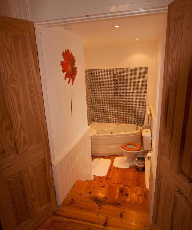 Clarmont Guest House Portrush Habitación foto