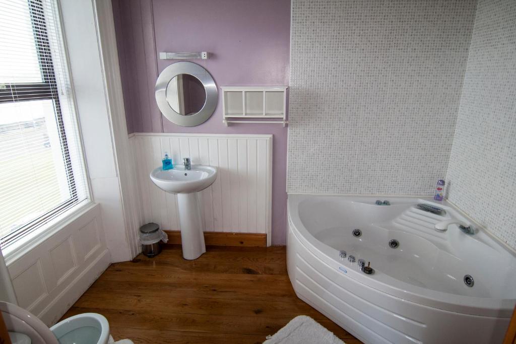 Clarmont Guest House Portrush Exterior foto